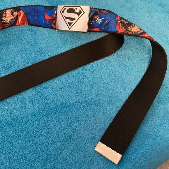Superman Seatbelt belt - Picture 3 of 3